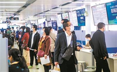 节后招聘会开锣 外地求职者到穗觅新机