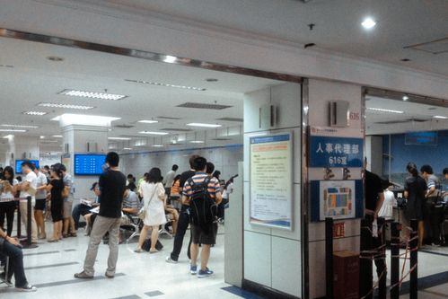 被淘汰的深圳人才市场 交入场费住隔间,看过20年前找工作,就说不出难了